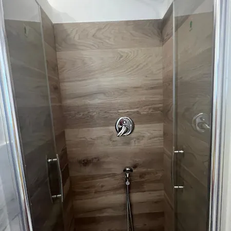 Stazione Centrale 5 Terre - Onlywhite Apartment