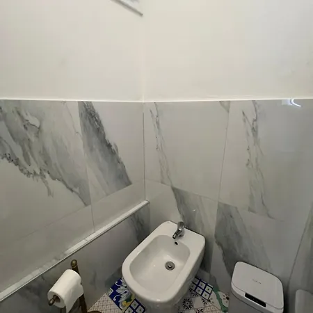 Stazione Centrale 5 Terre - Onlywhite Apartment La Spezia